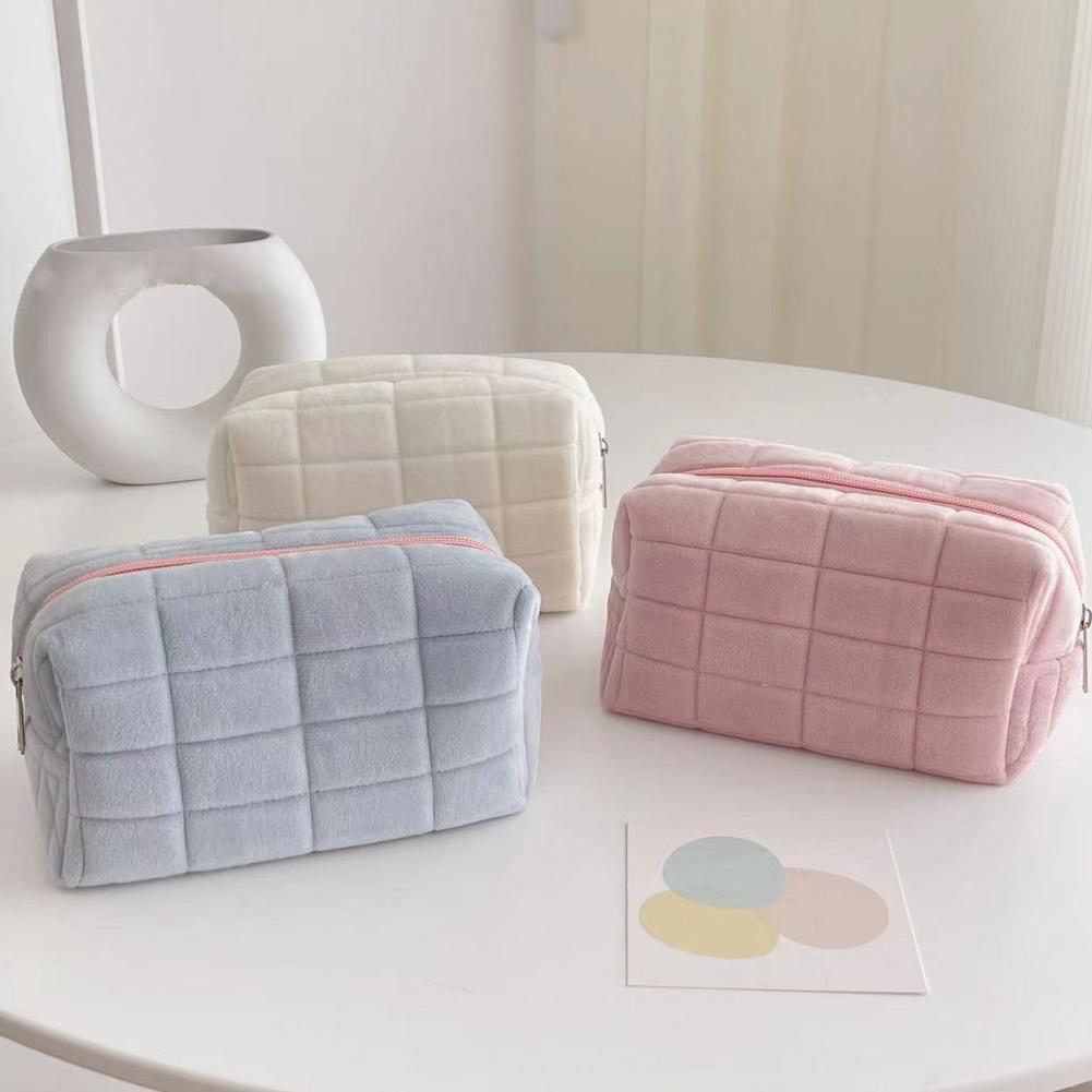 Necessaire de pelúcia fofa par - Beauty Makeup Women avaliação e preço